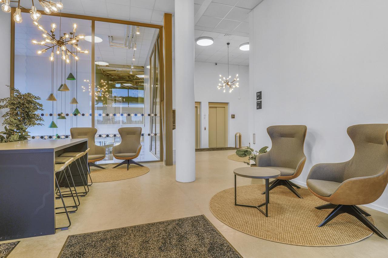 Forenom Hotel Flemingsberg - 10Min From Aelvsjoe Huddinge Exterior foto